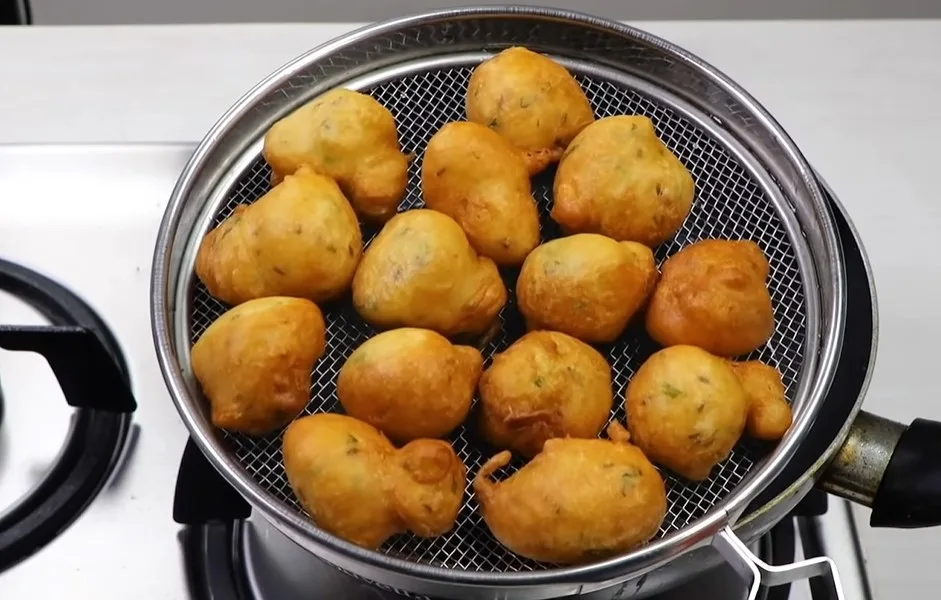 Mysore Bonda Recipe